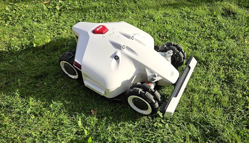 Mammotion Luba AWD Perimeter Wire Free Robot Lawn Mower