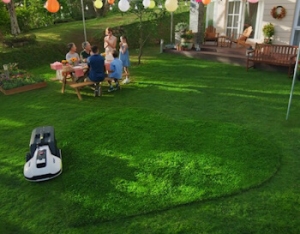Robotic Mower Yuka 3D Vision with Lawn Art Printing