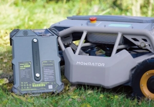 Mowrator S1 with interchangeable battery