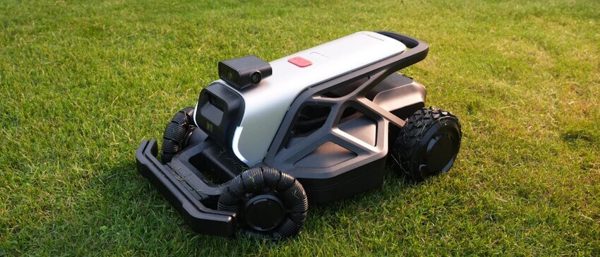 Tron Robot Lawn Mower by Airseekers Robotics